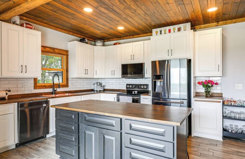 Seward County House | Family-Friendly Seward Home w/Sauna & Pool!