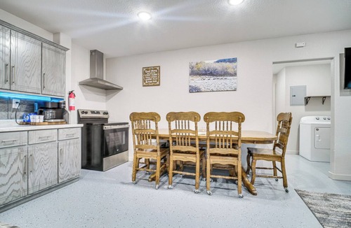 Seminole House | Family Fun! Quaint Seminole Home w/Grill & Patio
