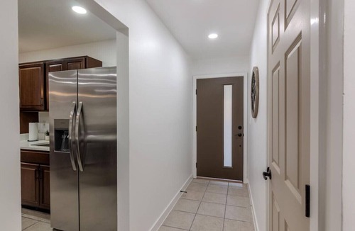 Biggs Field House | Family home w/outdoor playground