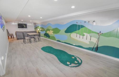 Southeast House | Family Home with Large Yard & Golf Theme Near Rail