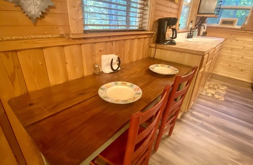 Quitman Cabin | Family or Church Sm Group Cabin Retreat & Country MicroResort - 5 Cabins, Rooms