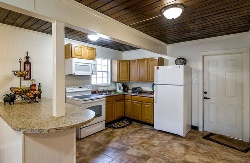 Woden Cabin | Fantastic Log Cabin Rental for a Fun-Filled Family Vacation in Texas