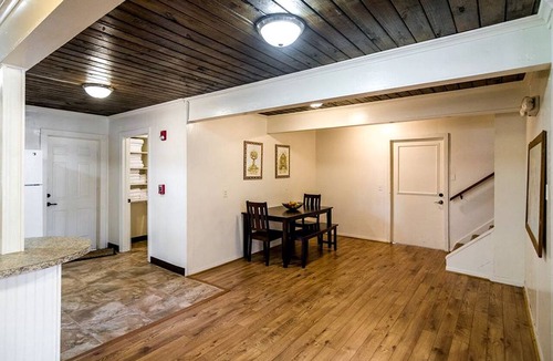 Woden Cabin | Fantastic Log Cabin Rental for a Fun-Filled Family Vacation in Texas