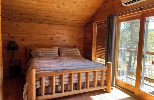 Garden Valley Cabin | Fantastic Riverside Cabin with Hot Tub, WFI!