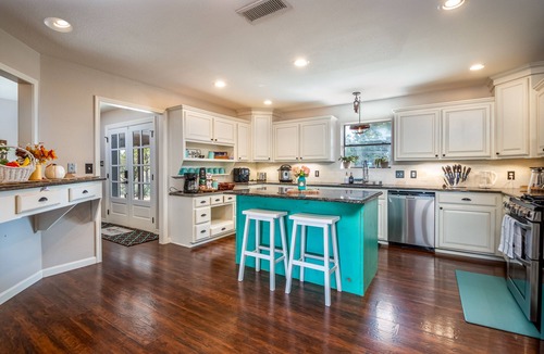Princeton House | Farmstay in Great8 Farms, "Home away from home". Relax and unwind!