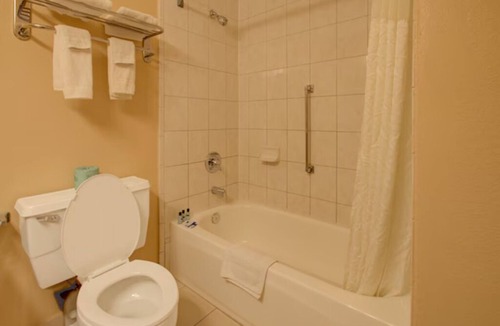 Duncanville Hotel | Feel at Home! 3 Rooms Near Downtown Dallas & Cedar Ridge Preserve, Free Parking