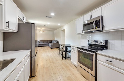 South Dallas - Fair Park Cottage | Fenced-in Yard: Home < 5 Mi to Dtwn Dallas!
