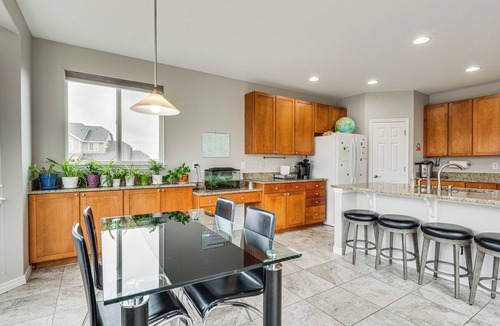 Vista Ridge Cottage | Fenced Yard & Trail Access: Dog-friendly Erie Home