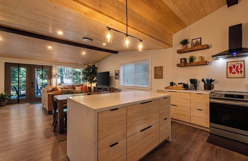 Sudden Valley House | Fernwood Retreat Hot Tub Trails