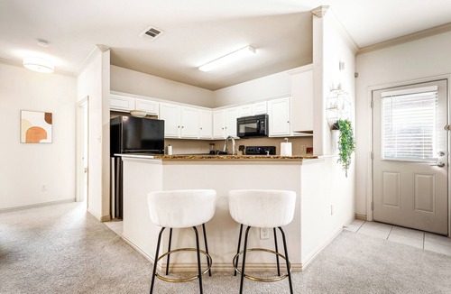 Grand Prairie House | FIFA 2026 AT&T & EpicCentral Sleeps 7 Townhome