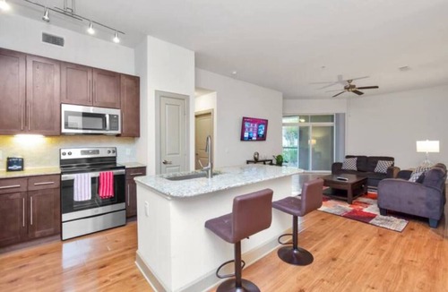 Astrodome Apartment | Major international sporting event Stay | 5-Min Drive to NRG Stadium | Sleeps 4