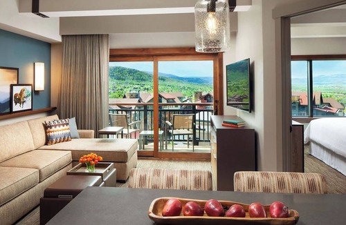 Steamboat Springs Resort | 𝐅𝐢𝐧𝐝𝐢𝐧𝐠 𝐌𝐞𝐢𝐥𝐢’𝐬 SKI-IN/SKI-OUT Sheraton Steamboat Resort +Amenities