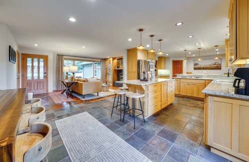 Puyallup House | Fire Pit, Chic Deck! Family-Friendly Puyallup Home