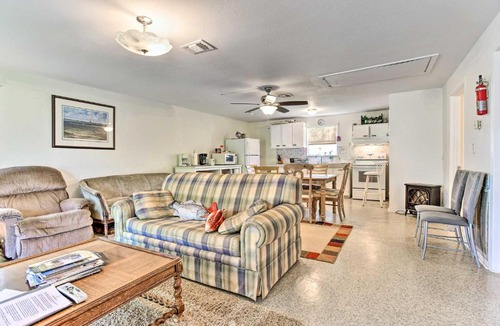 Palacios House | Fishing Pier, Kayaks: Bayfront Home in Palacios!