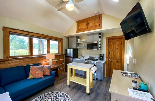Durango Cottage | Florida River Valley farm living only 5 miles to downtown