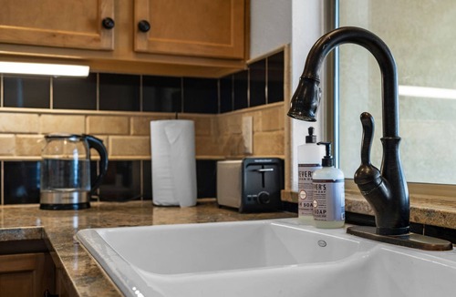 Northeast Heights House | Foothill Serenity with Hot Tub - An Irvie Home