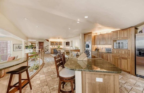 Boulder House | Foothills 4BR Luxury Retreat | Sweeping Views