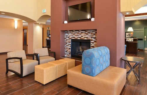 Westside Hotel | For The Whole Family! 4 Relaxing Units, Indoor Pool, Pets Are Welcome!