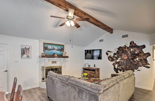 Fort Worth House | Fort Worth Home < 1 Mi to Eagle Mountain Lake