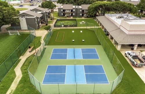 Haltom City Apartment | Fort Worth Studio1 – 10 Min to Downtown, Gym, Pets