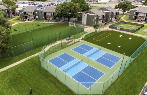 Haltom City Apartment | Fort Worth Studio1 – 10 Min to Downtown, Gym, Pets