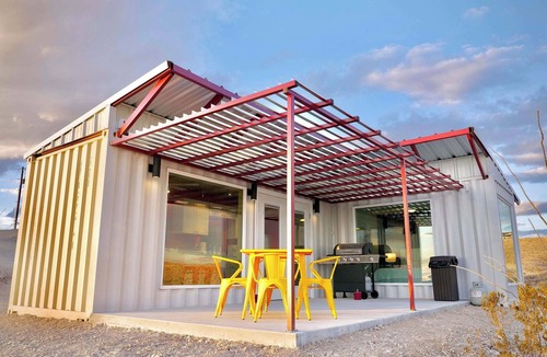 Terlingua House | Fossil Knob Ridge -Mariscal: Ultra Modern Container Home