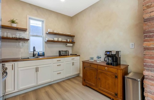 Franklin Park House | Franklin Park Gem - Historic meets Modern w/Space for the Whole Crew - 4BR, 2BA