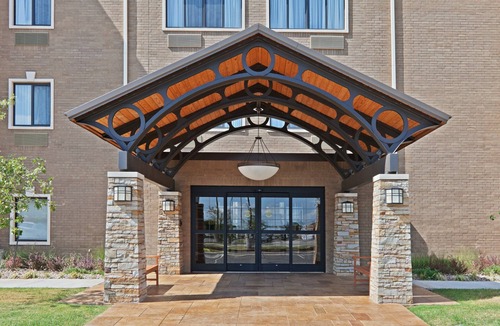 Oklahoma City Condo | Free Breakfast Buffet. Outdoor Pool. Gym. Your Next Trip!