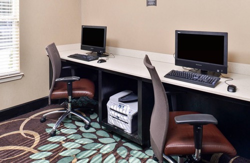 Far North Dallas Condo | Free Breakfast Buffet + Outdoor Pool + Free Wi-Fi | Comfy Suite