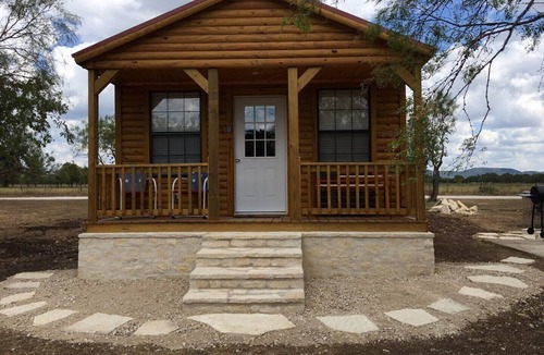 Utopia Cabin | Freedom River Cabin