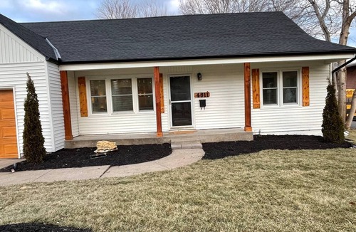 Westwood House | Freshly-remodeled, dog-friendly Westwood charmer!