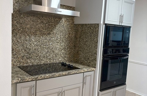 Medical Center District Condo | Freshly Remodeled Long Term 2BR Condo with Pool Access in Gated Community