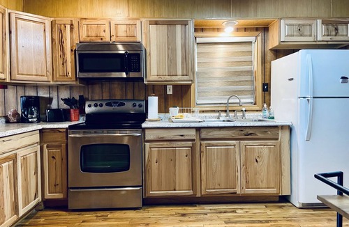 Leakey House | Frio River!