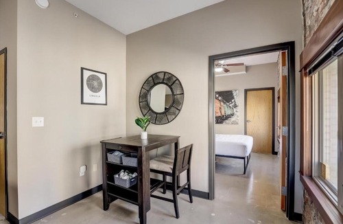Downtown Lincoln Apartment | FRONTDESK Aerie 147 Lofts Apts Lincoln