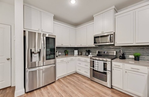 Frisco House | FS832 – Near The Star Frisco - Sleeps 4 - Parking