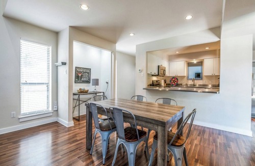 Crestline Area House | ♕FT Worth♕| Luxury Private Pool | Alexa | Fast WiFi