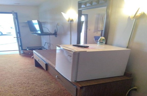 Eagle Grove Apartment | Full Bed Non-Smoking