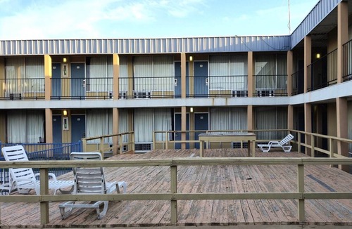 Lawton Apartment | Full Bed|Smoking|Lawton OK