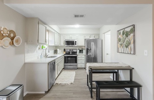Liberty House | Fully Equipped 3BR with Private Garage