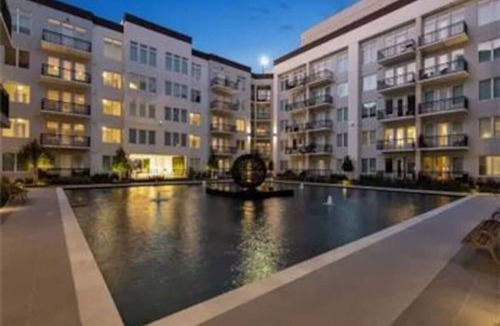 The Galleria Apartment | Fully Furnished 2b/2b Apartment in the Galleria