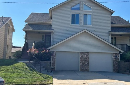 Aksarben - Elmwood Park House | Fully Furnished 2BR/1.5BA near Aksarben