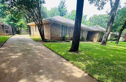 West Arlington House | Furnished 3 bedrooms, 2.5 bathrooms and 2 car garage home in nice neighborhood!