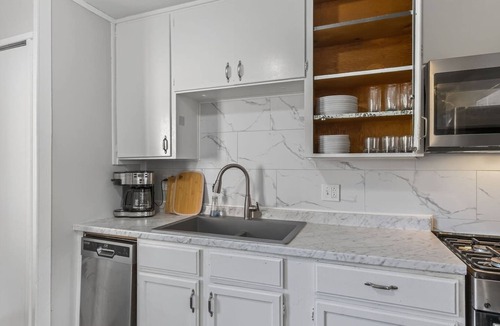 Waldron Apartment | Furnished Crew Stay 30 Day Apt Near Arrowhead