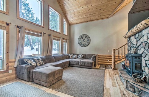Garden Valley House | Garden Valley Cabin w/Loft & Large Deck!