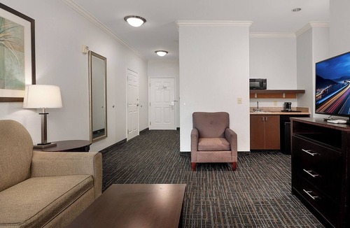 Westchase Hotel | Garner Hotel Houston Westchase by IHG