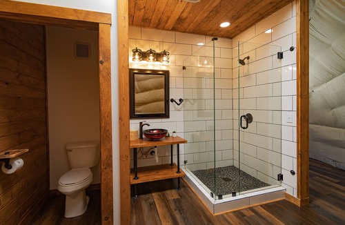 Logan Resort | Garnet Geodome: Romantic Hocking Hills Getaway with King Bed and Free Breakfast