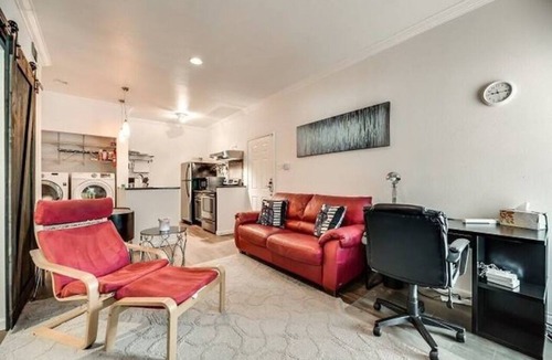 Irving Apartment | Gated Irving 1BR Work Suite - DFW 10Min · Pool+W/D - I50