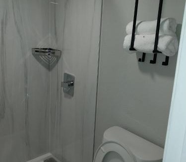 Graham Hotel | Gateway Inn