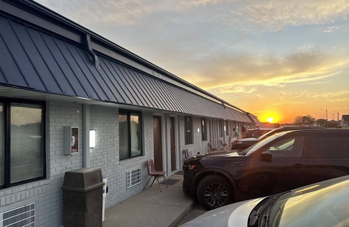 Sullivan Hotel | Gateway Inn