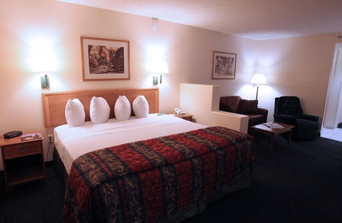 Sierra Vista Hotel | Gateway Studio Suites